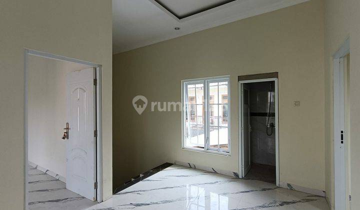 Rumah Baru 2 lantai dekat gentan solo 2