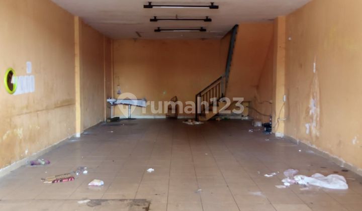 Ruko 3 lantai strategis pinggir jalan raya Solo - Tawangmangu, Jaten. 2