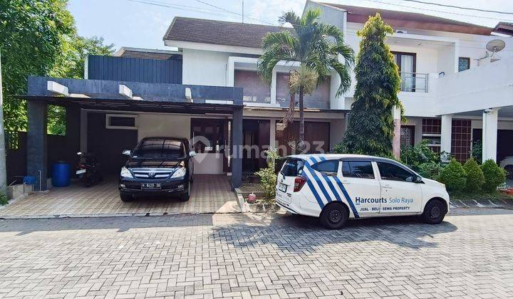 Rumah bagus siap pakai di Colomadu, solo  1