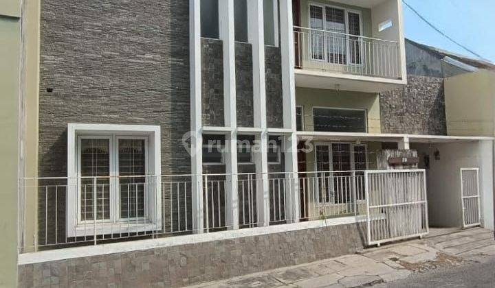 Rumah bagus dekat luwes lojiwetan solo 1