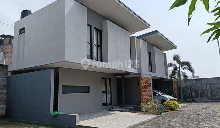 Rumah Minimalis 2 Lantai Full Furnished Di Cluster Eksklusif Colomadu Dekat Kartasura 2