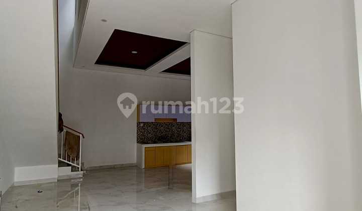 Rumah 2 Lantai Cluster Siap Pakai di Colomadu Dekat Kartasura Solo 2