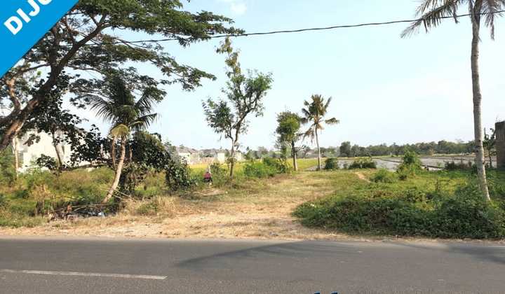 For Rent: Land on the side of the main road Jl. Mangesti Raya Gentan Solo.