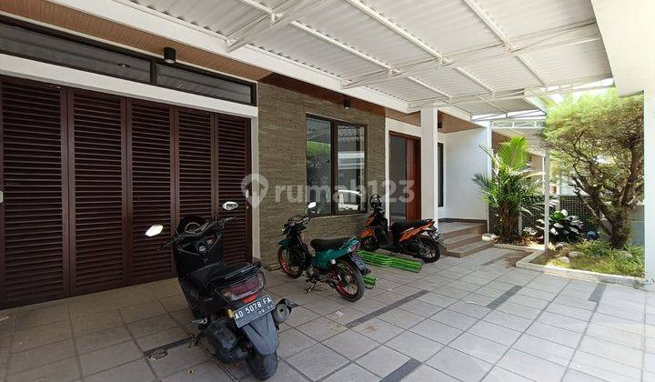 Rumah Modern Minimalis 2 Lantai Di Cluster Elite Purbayan Dekat Colomadu 2