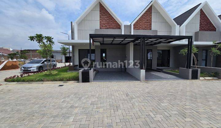 Rumah Baru Minimalis Modern Dekat Solo Baru  1