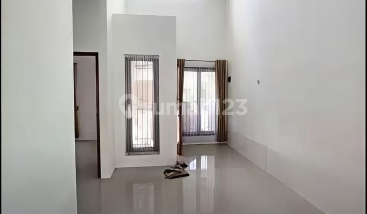 Disewakan Rumah Bagus Siap Pakai Lokasi : Cluster di Blulukan, Colomadu, Solo 2