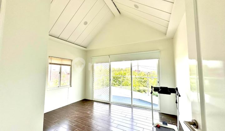 For Sale: Nice 2-Story American Modern Style House in Banaran, Ngringo, Jaten, Karanganyar