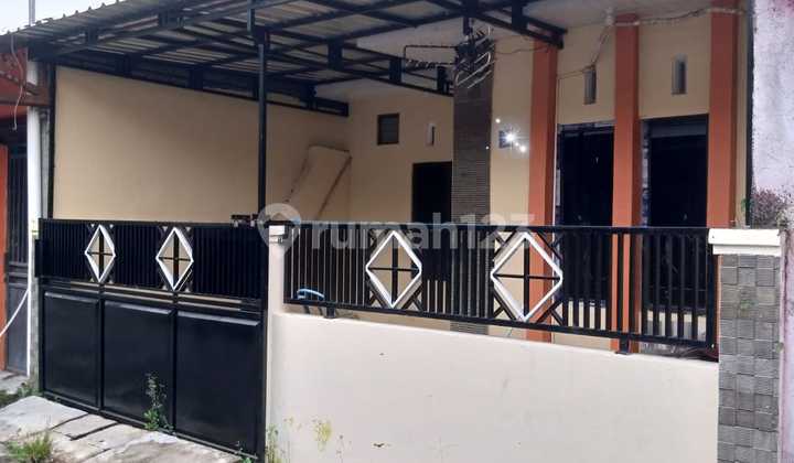 Nice ready-to-use house in Palur near Jebres Solo.