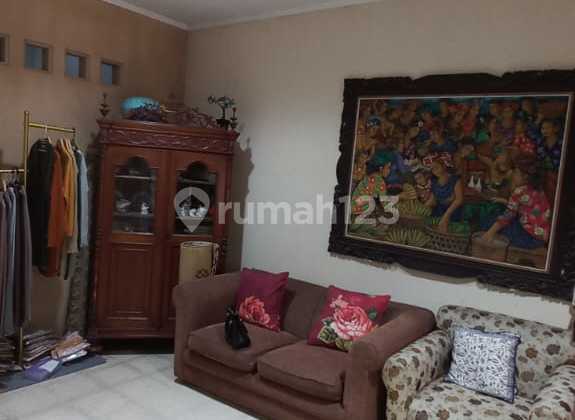Rumah 2 Lantai di Serengan Kratonan Dekat Pasar Kliwon Solo 2