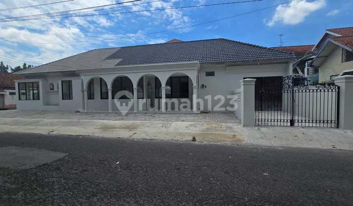 Ruang Usaha Renovasi Baru Strategis di Pusat Kota Solo Ruang Usaha Renovasi Baru Strategis di Pusat Kota Solo