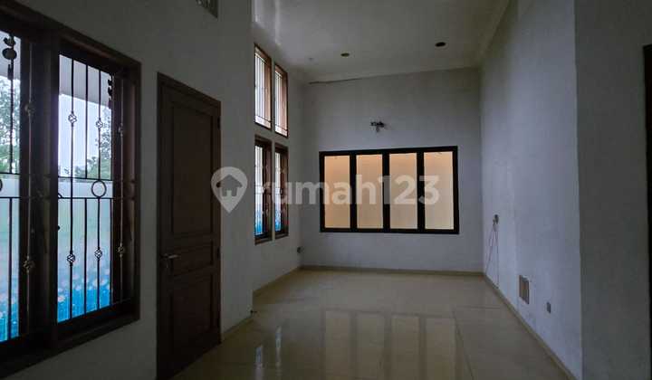 For Sale Luxury House Prime Location South of Manahan Stadium Solo 2