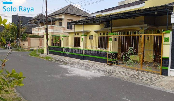 Rumah Bagus Siap Huni Di Fajar Indah Colomadu Dekat Kartasura Solo 1