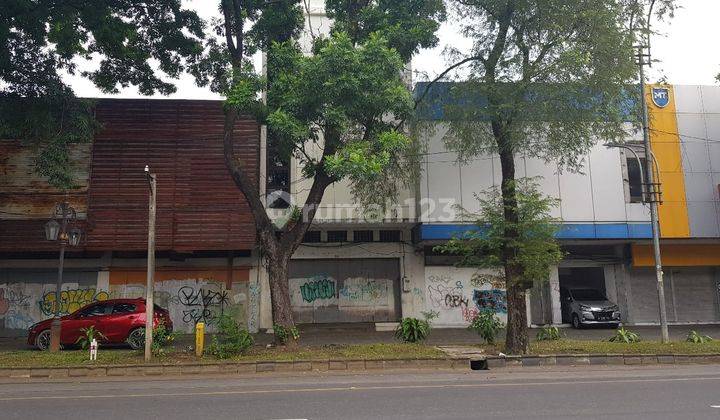 Ruko Strategis Tengah Kota di Jalan Slamet Riyadi Solo 1