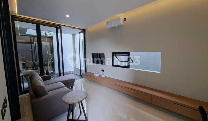 Rumah Baru Modern Minimalis di Perumahan Dekat Pakuwon Mall Solo Baru 2