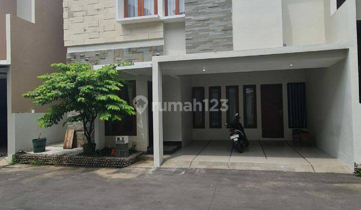 Rumah Bagus Minimalis Pusat Kota Dekat Pasar Kembang Dan Singosaren Solo 2