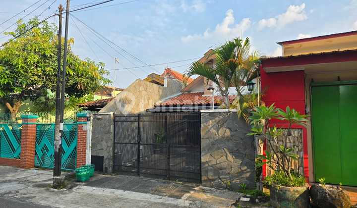 Rumah tengah kota Solo Rumah tengah kota Solo