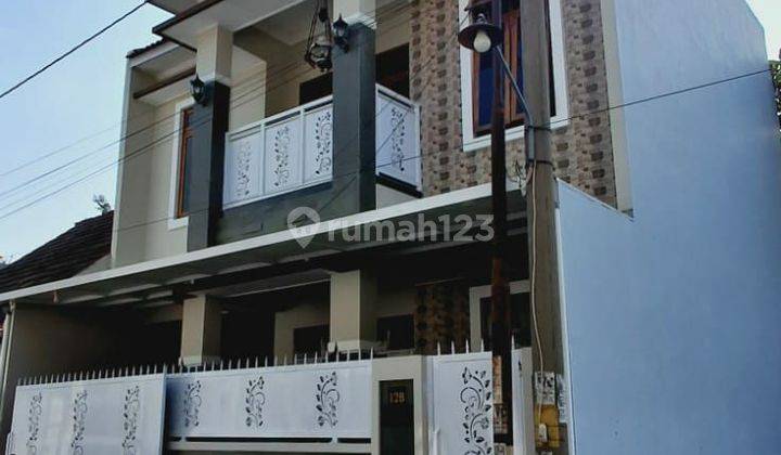 Rumah Bagus Siap Huni Di Gentan Solo Dekat Solo Baru 1