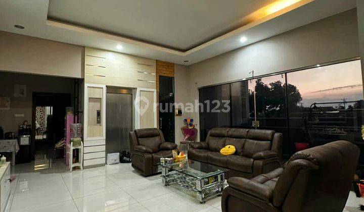 Rumah Mewah Full Furnish 2 Lantai Di Jajar Laweyan Dekat Colomadu Solo 2