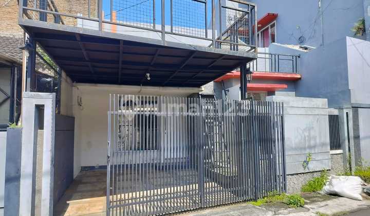 Dijual Rumah Minimalis dengan Kanopi untuk Rooftop/Teras, Lokasi di Grogol Indah Telukan