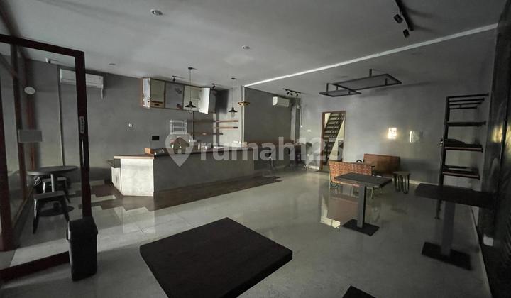 Price Drop!! Strategic Location Shop House for Sale in Kratonan, Solo 2