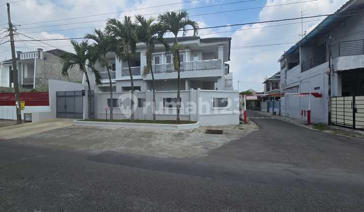 Rumah Mewah Modern Bangunan Berkualitas 