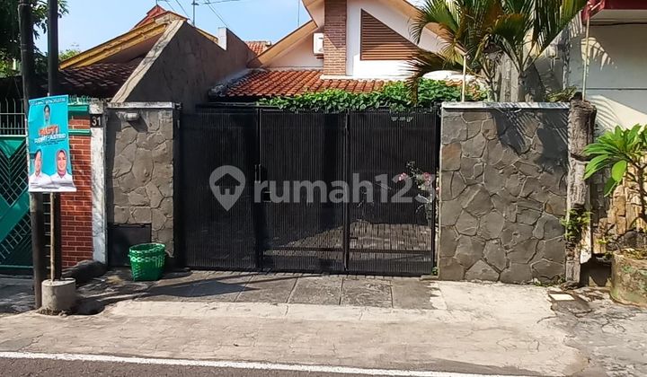 Rumah 2 Lantai di Serengan Kratonan Dekat Pasar Kliwon Solo 1