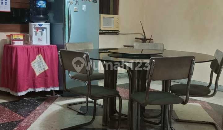 Dijual Rumah Full Furnished Vintage 2 Lantai, Lokasi di Fajar Indah - Jajar - Solo 2