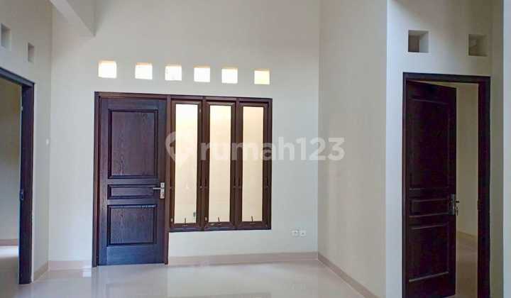 Rumah Bagus Minimalis Lokasi Cluster di Colomadu Dekat Kartasura Solo 2