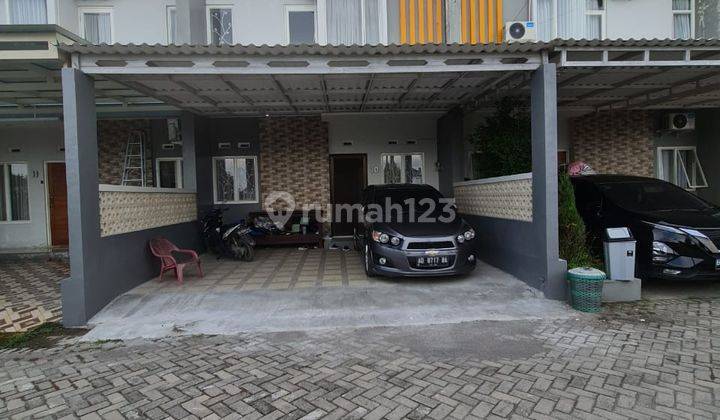 Rumah Bagus Minimalis Lingkungan Asri Di Solo 1