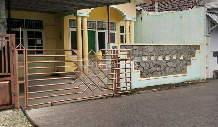 Rumah Di Perumahan Bergengsi Di Solo Baru Dekat Pusat Bisnis 1