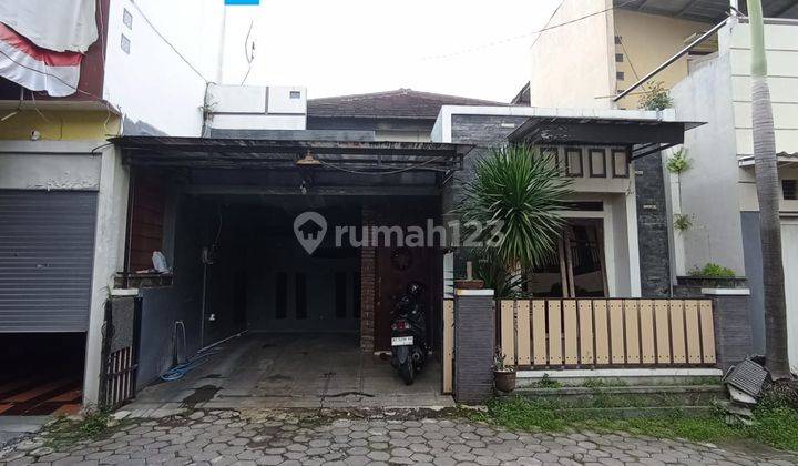 Rumah Bagus Strategis Siap Pakai Dekat Kampus AUB Di Nusukan Banjarsari Solo 1