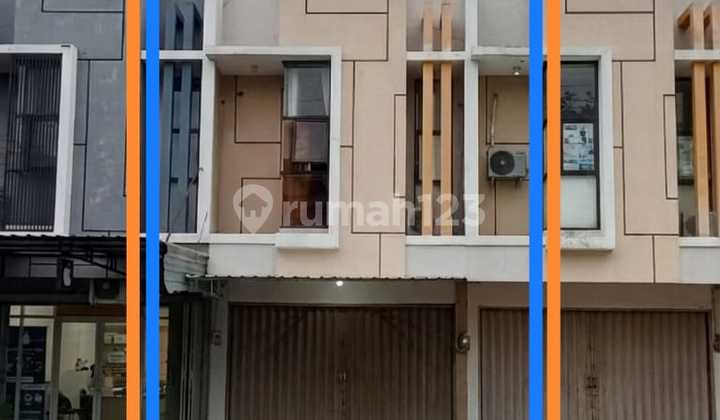For Rent 2-Story Shop House Ready to Use, Very Strategic Location in Gajahan - Solo For Rent 2-Story Shop House Ready to Use, Very Strategic Location in Gajahan - Solo