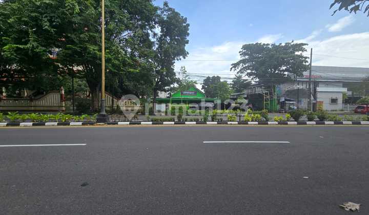 Disewakan Tanah Strategis di Jalan Raya Adi Sucipto Jajar Laweyan Solo