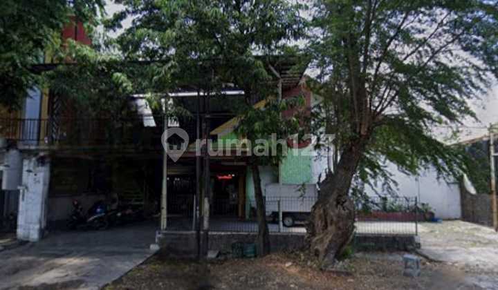 For Rent, Former Restaurant Business Space, Strategic Location in Sriwedari Solo For Rent, Former Restaurant Business Space, Strategic Location in Sriwedari Solo
