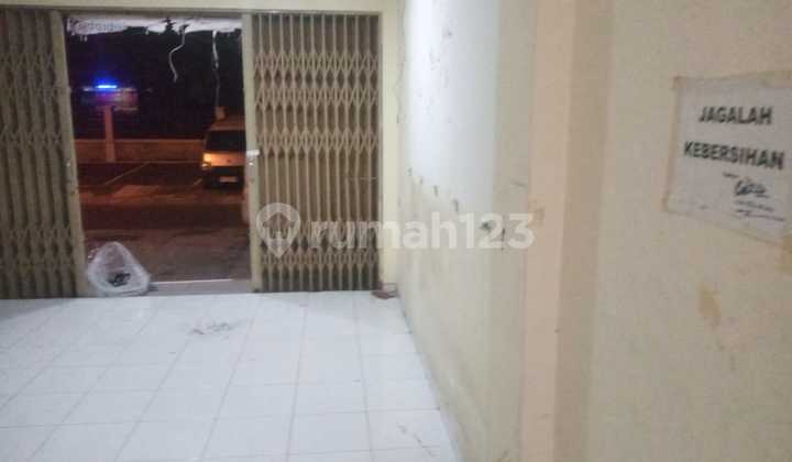 For Rent 2-Story Shop House Ready to Use, Very Strategic Location in Gajahan - Solo 2