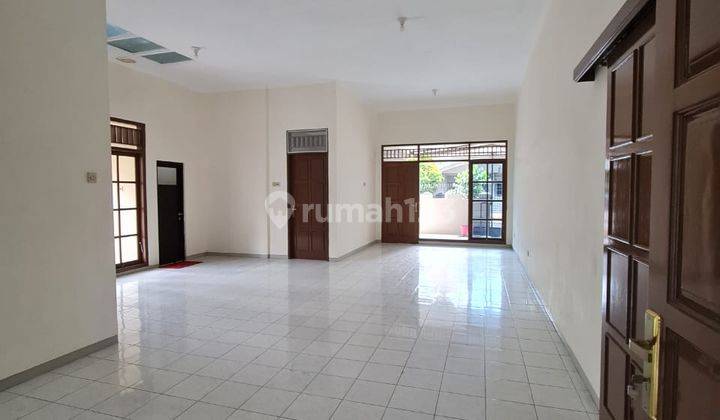 Rumah Bagus Siap Pakai di Solo Baru Dekat Gentan Solo 2