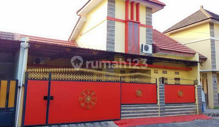 Rumah Bagus Full Furnished Siap Huni di Gentan Dekat Solo Baru Rumah Bagus Full Furnished Siap Huni di Gentan Dekat Solo Baru