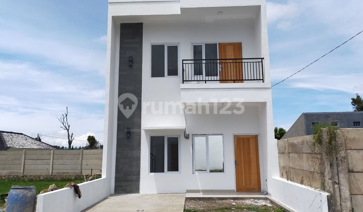 Dijual Rumah baru semi Villa di Cihanjuang Cimahi 3