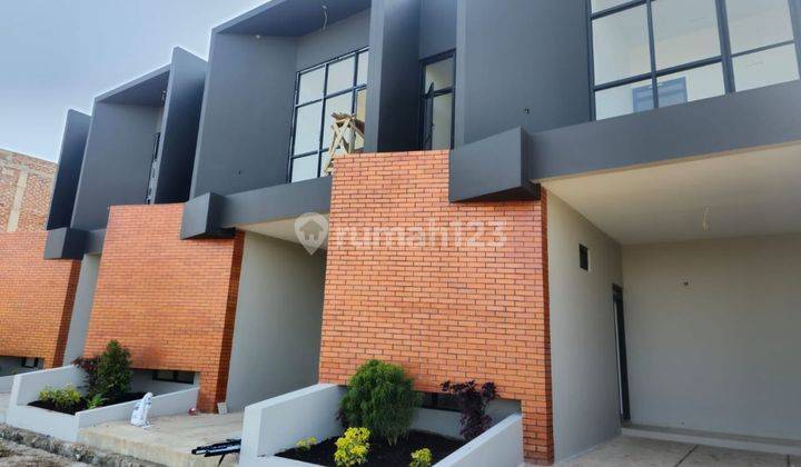 Dijual Rumah minimalis baru 2 lantai bisa KPR dekat ke Cimahi Kota  1