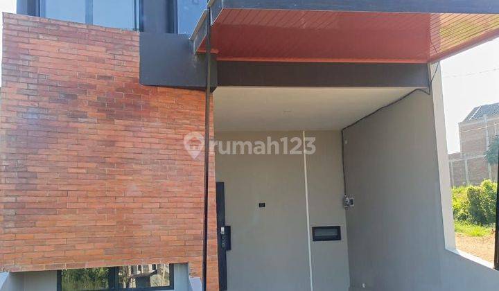 Dijual Rumah baru 2 lantai di Dsp Permana dekat Pemkot Cimahi 2