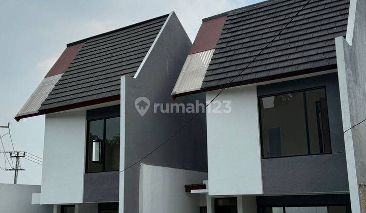 Dijual Rumah Baru 2 Lantai Dekat Geger Kalong 1