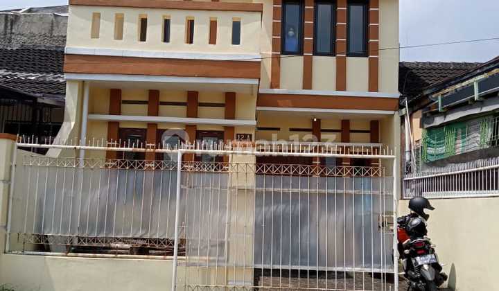 For Rent: 2-Story House in Cipageran, Cimahi