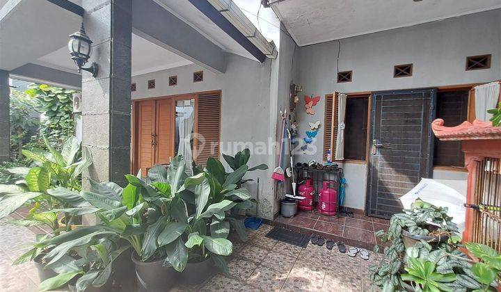 Rumah Artis Dekat Galaxy Bekasi Selatan  2