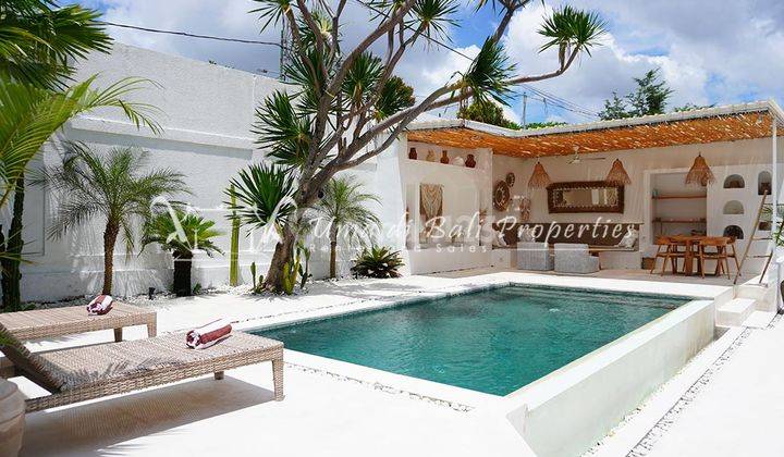 Lease Hold, 3 Bedroom Luxury Boho Style Villa Located In Semer Kerobokan Ip 154 1