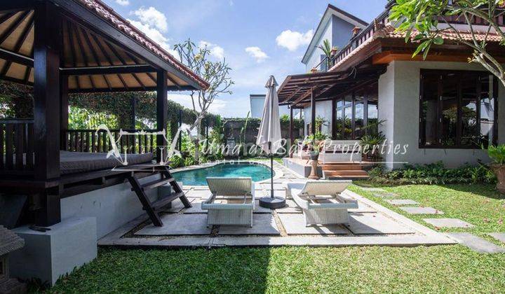 2-Storey House for Rent in Good Condition, Furnished SHM in Umalas, Badung 2