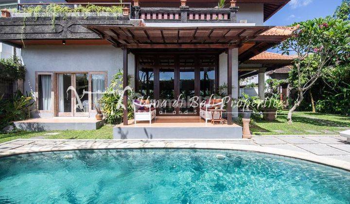 2-Storey House for Rent in Good Condition, Furnished SHM in Umalas, Badung 1