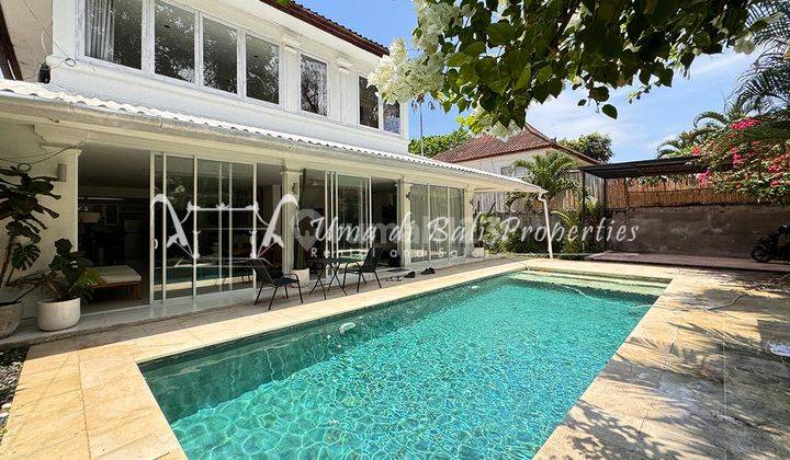 Rumah di Kontrakan 2 Lantai Kondisi Bagus, Furnished SHM di Umalas, Badung 2