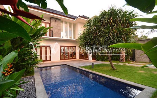 3Br Villa For Rent In Kerobokan | Lv 492 2