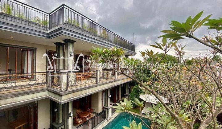 Charming 4 Bedroom Villa For Rent On Jalan Pantai Berawa, Bali Within Walking Distance To Restaurants, Cafes, International Schools And Beach 1