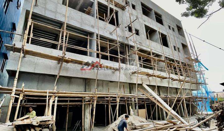 5 ruko deket dengan toll jorr , gate Taman Mini 2
